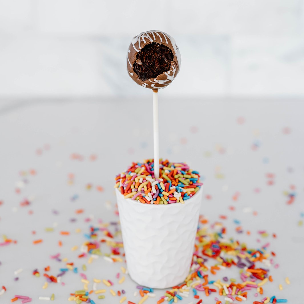 Chocolate Cake Pop Baking Kit